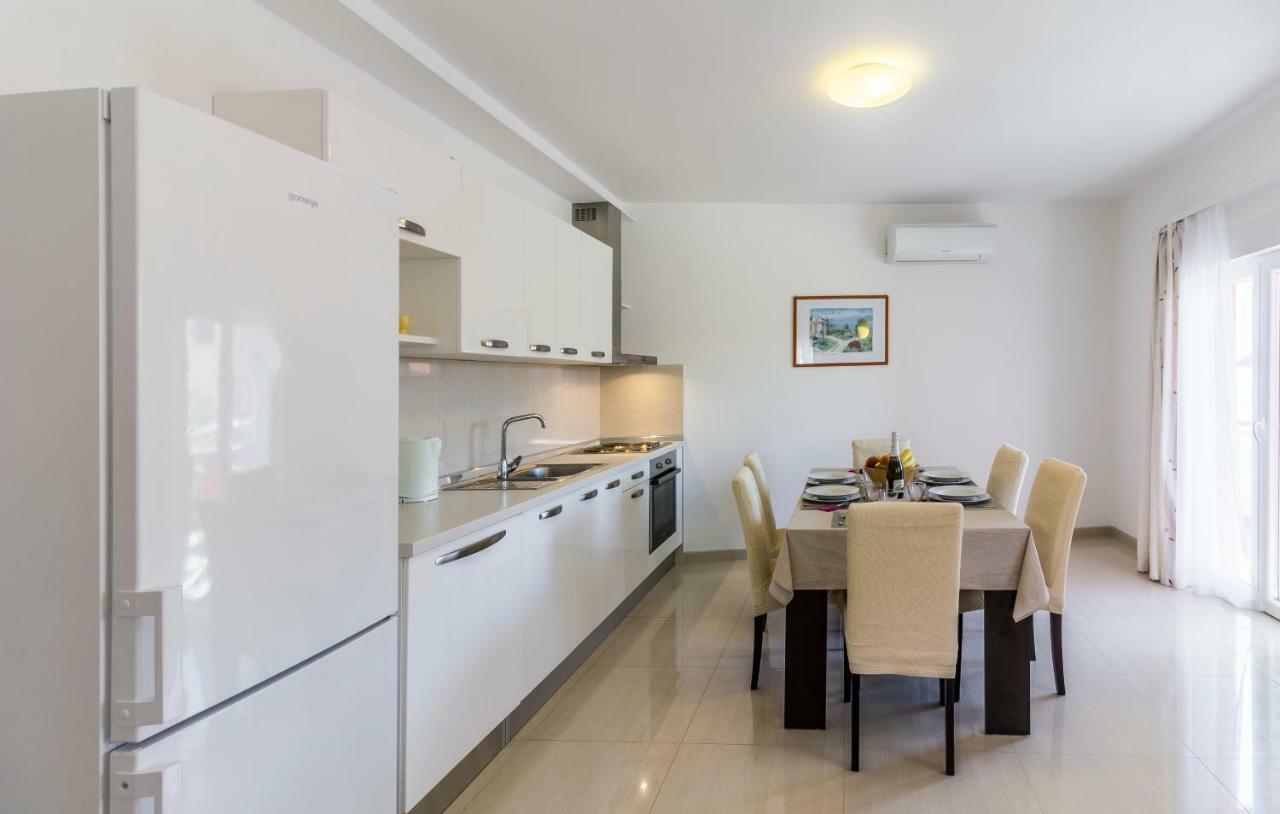 Apartman Kp Medulin Exteriér fotografie