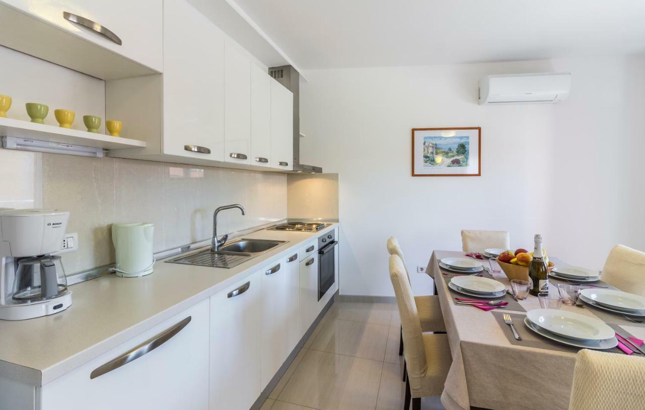 Apartman Kp Medulin Exteriér fotografie