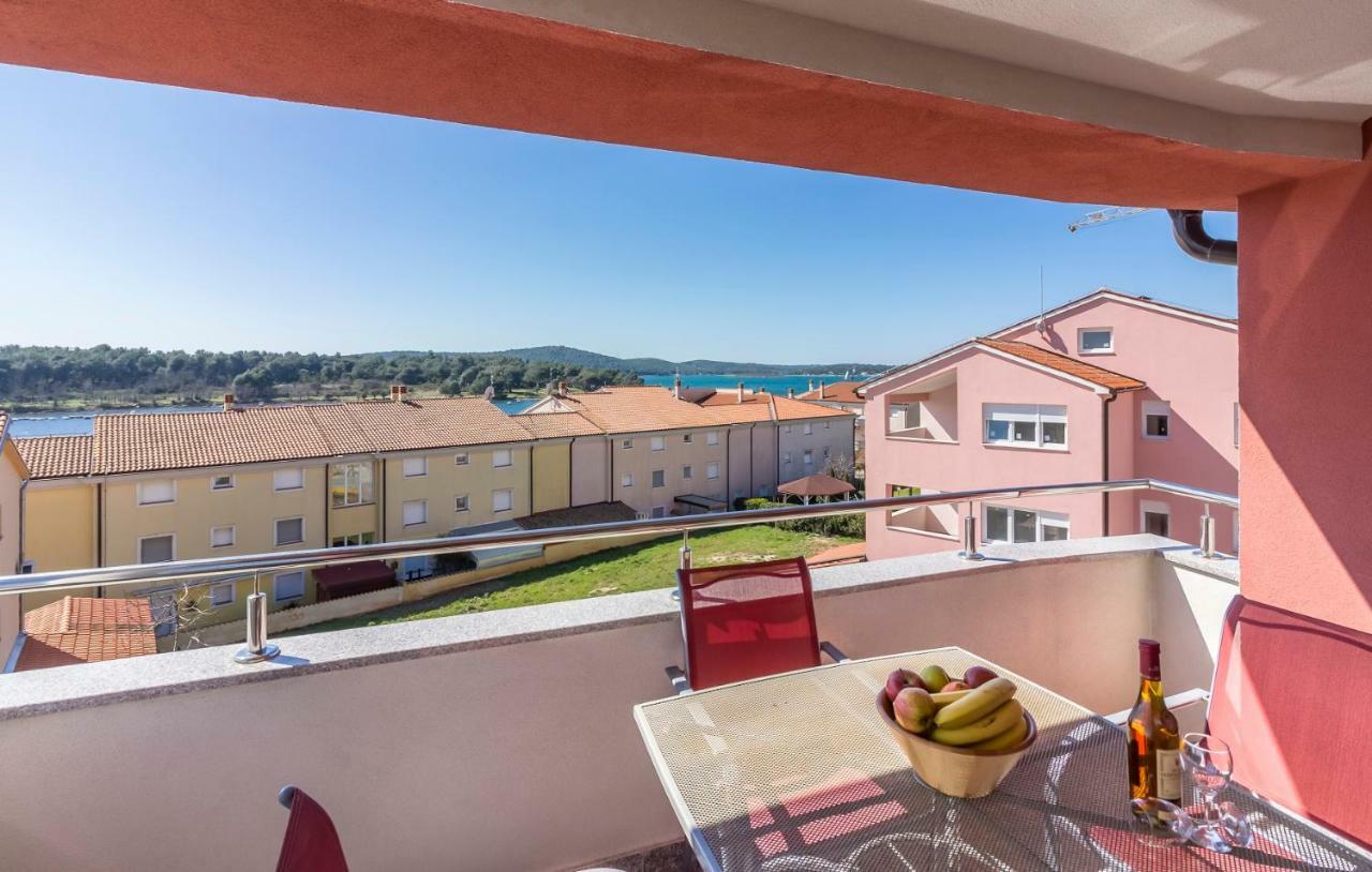 Apartman Kp Medulin Exteriér fotografie