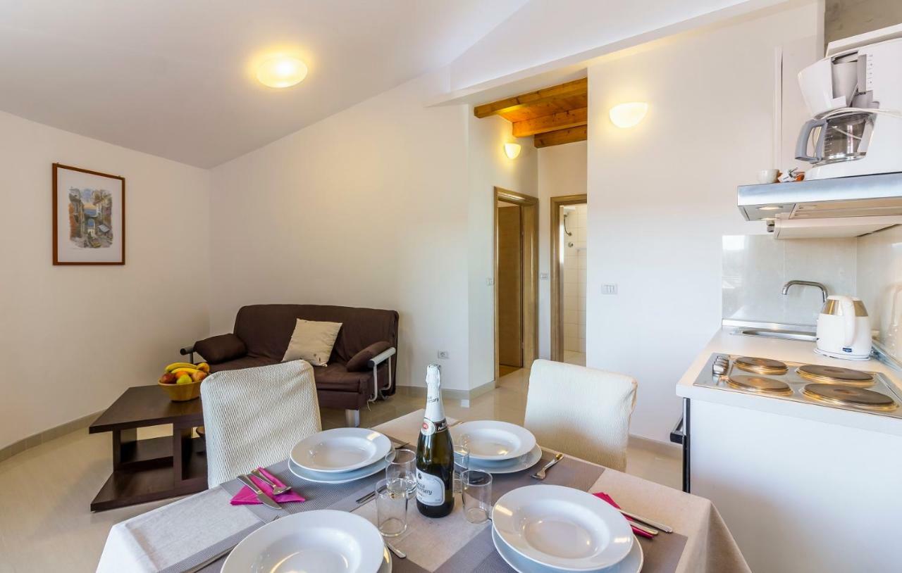Apartman Kp Medulin Exteriér fotografie